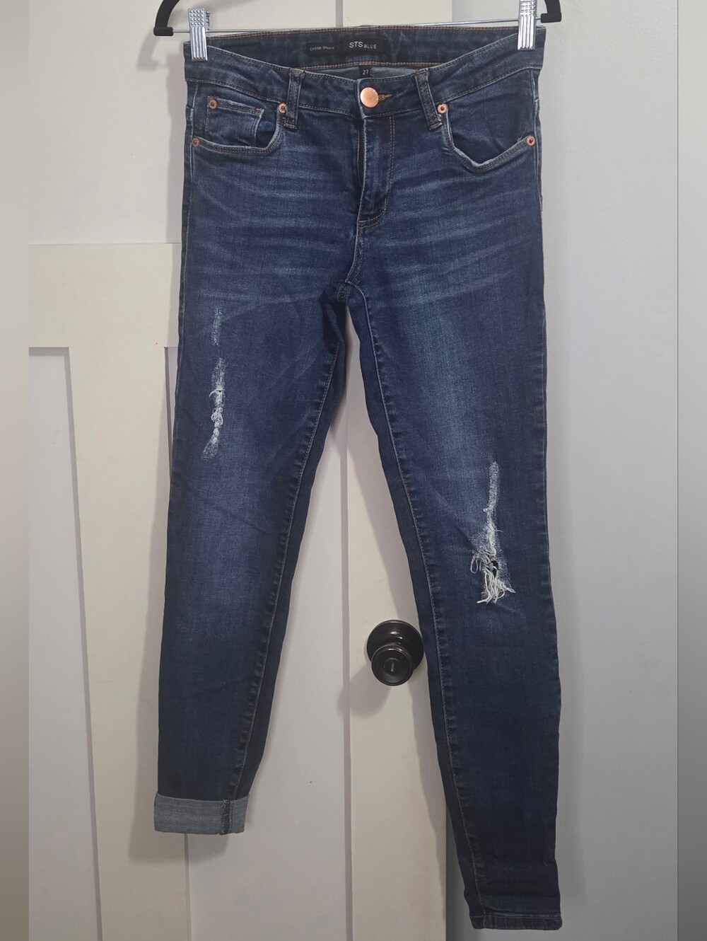 NWOT STS Blue - Cassie Skinny Dark Indigo Distressed Skinny Jeans